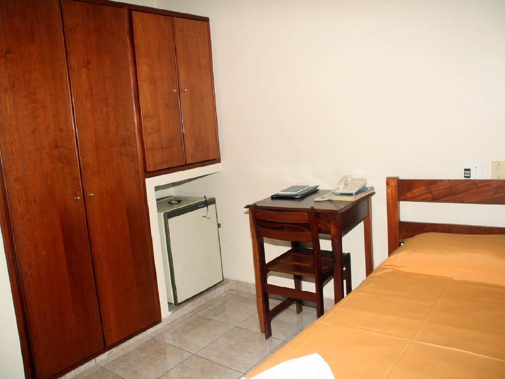 Scala Hotel Barretos Quarto foto
